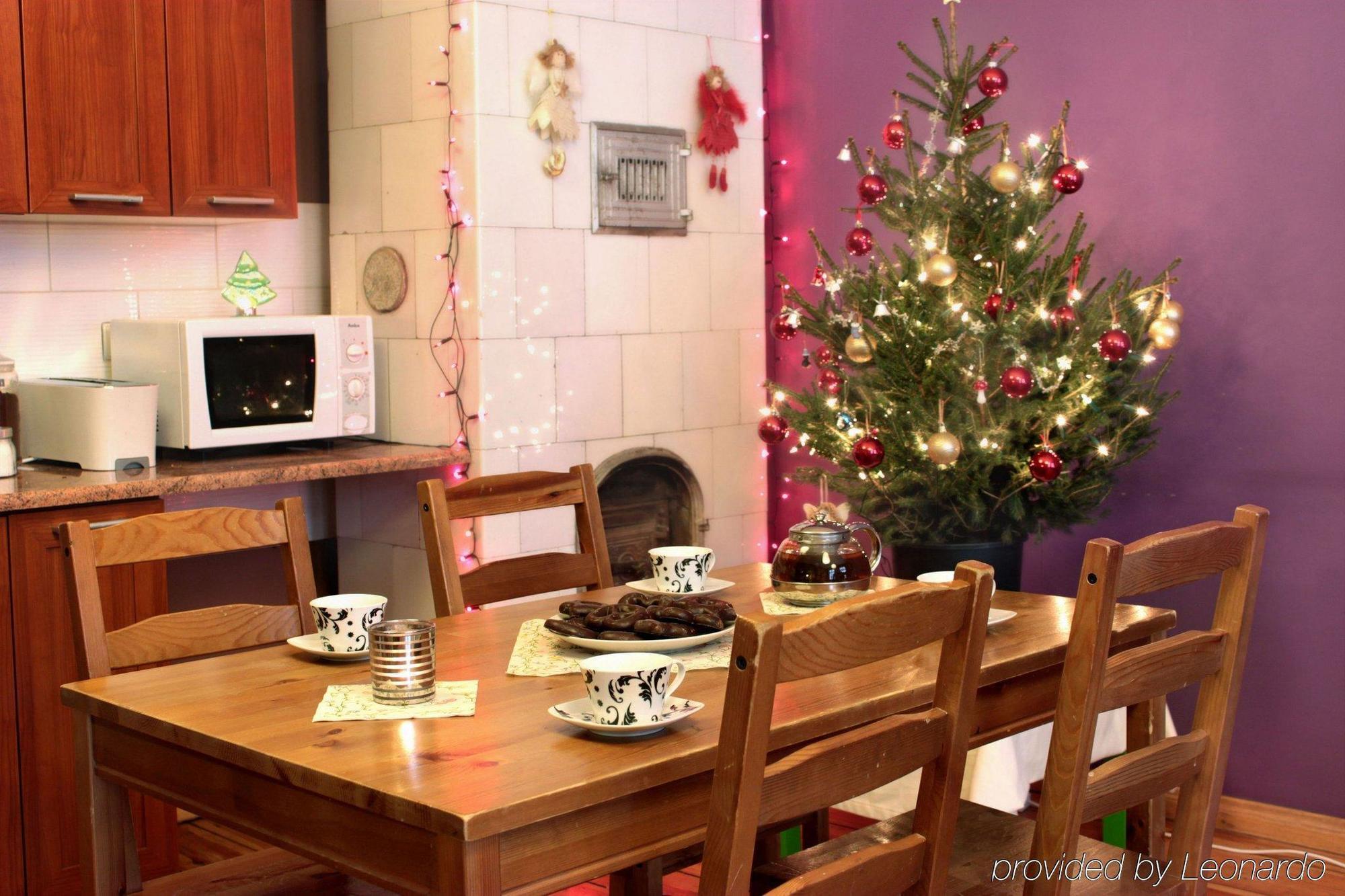 פוזנן Frolic Goats Hostel חדר תמונה