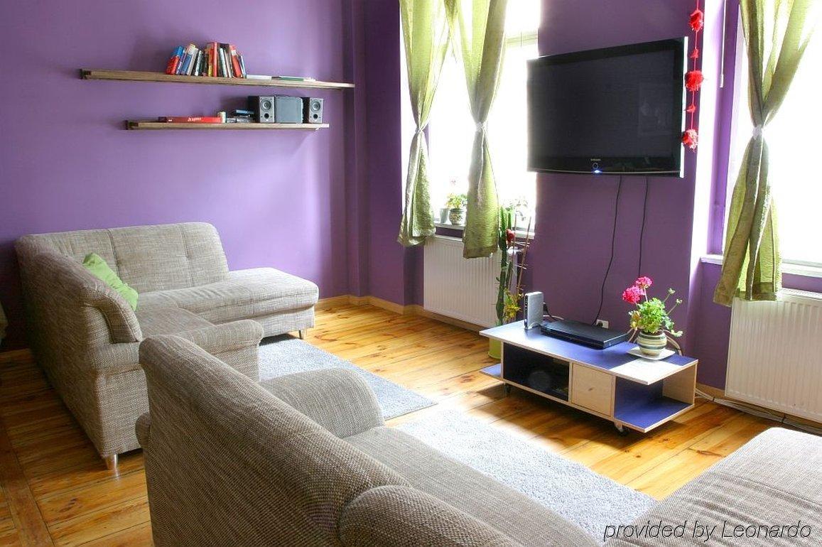 פוזנן Frolic Goats Hostel חדר תמונה