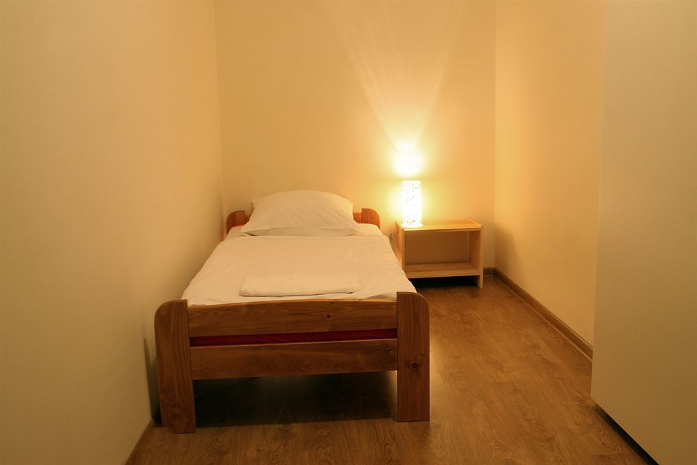 פוזנן Frolic Goats Hostel מראה חיצוני תמונה