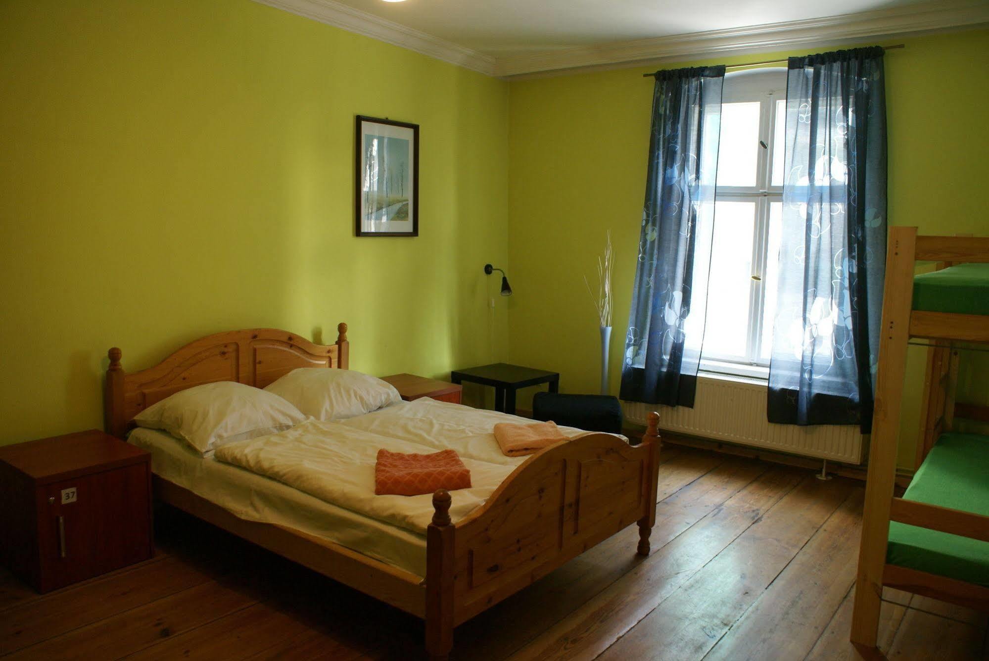 פוזנן Frolic Goats Hostel מראה חיצוני תמונה